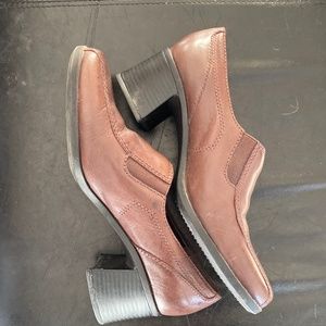Clark’s Woman’s size 9M